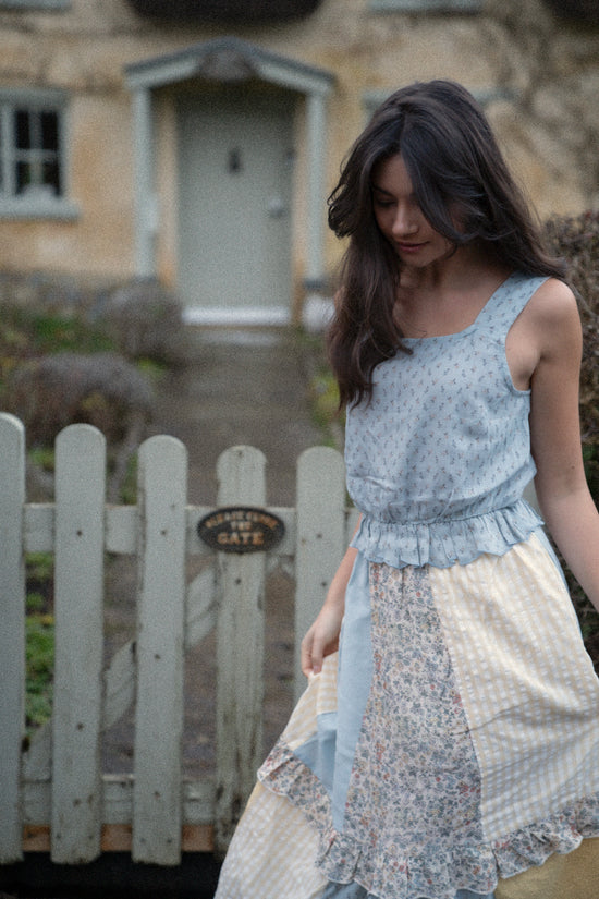 Women's Sleeveless Oak Top