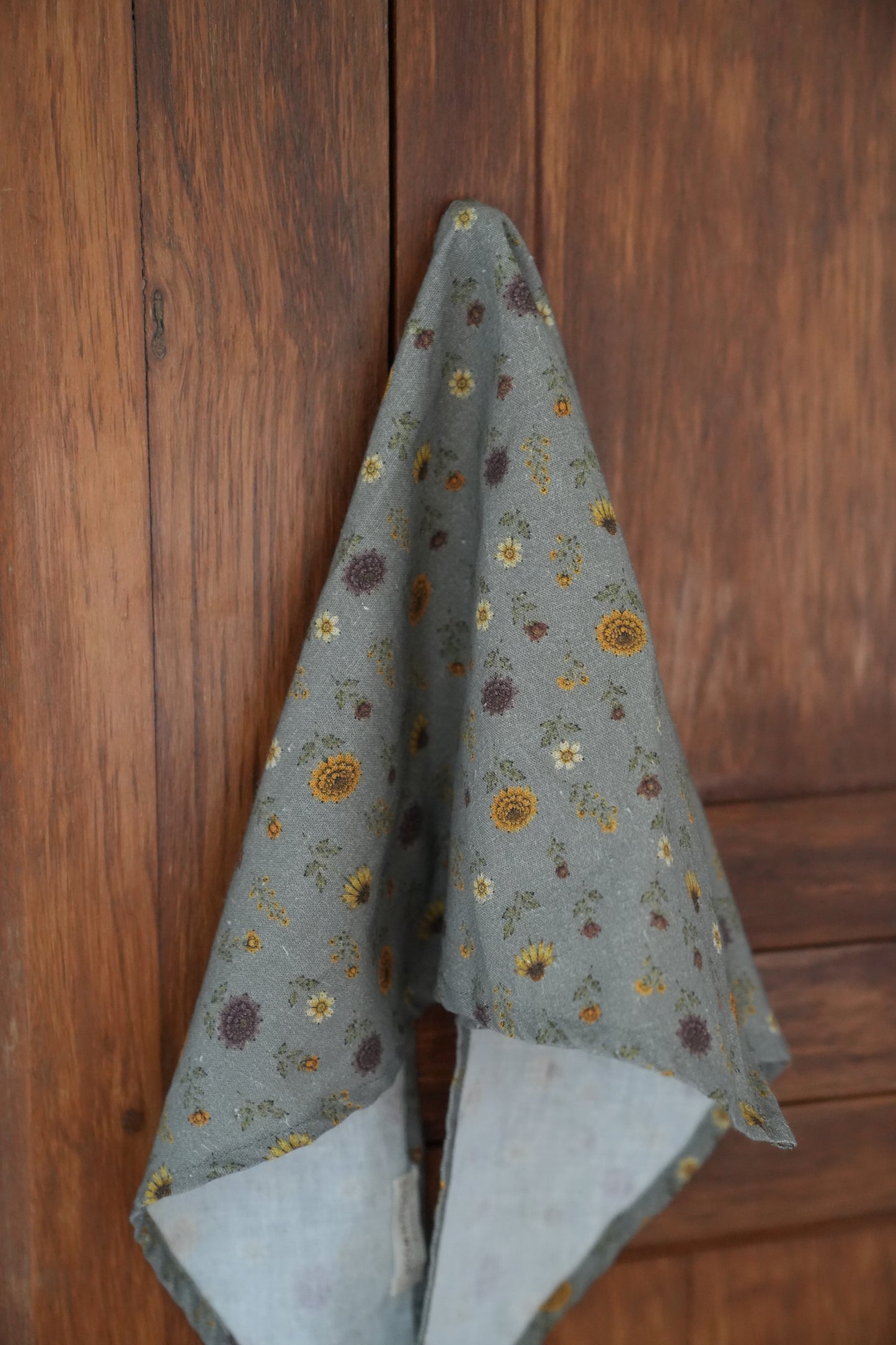 Kerchief Sage